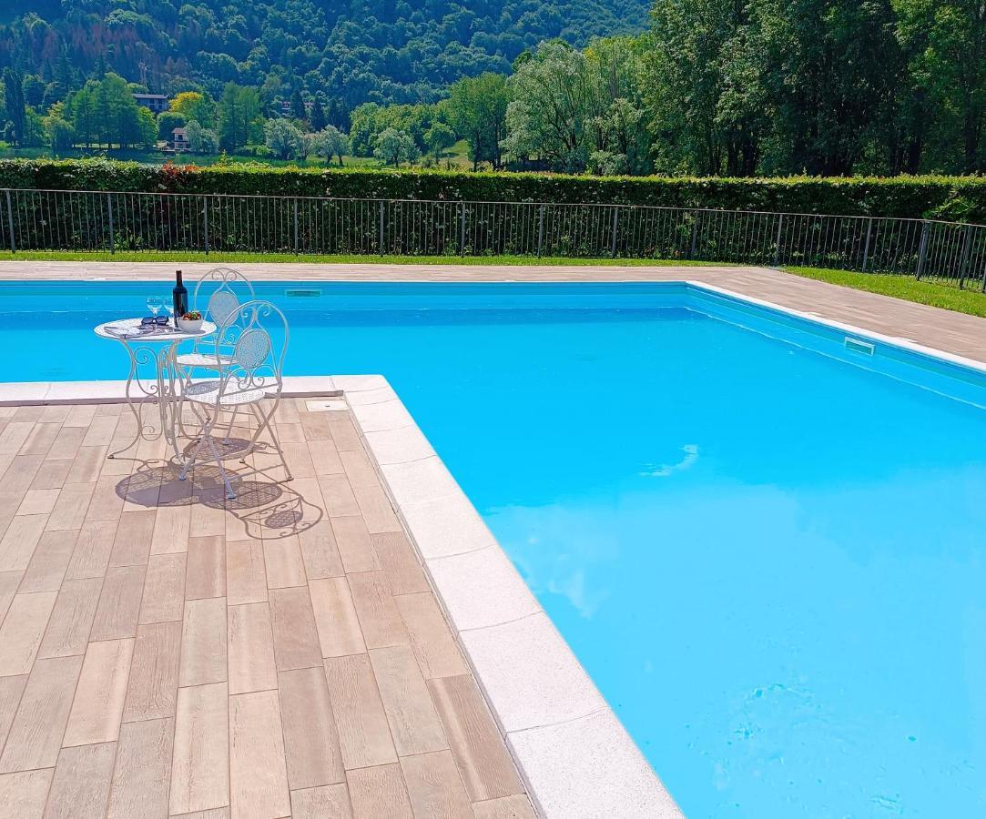 Casa Vacanze Alessandro Spinone Al Lago Екстериор снимка