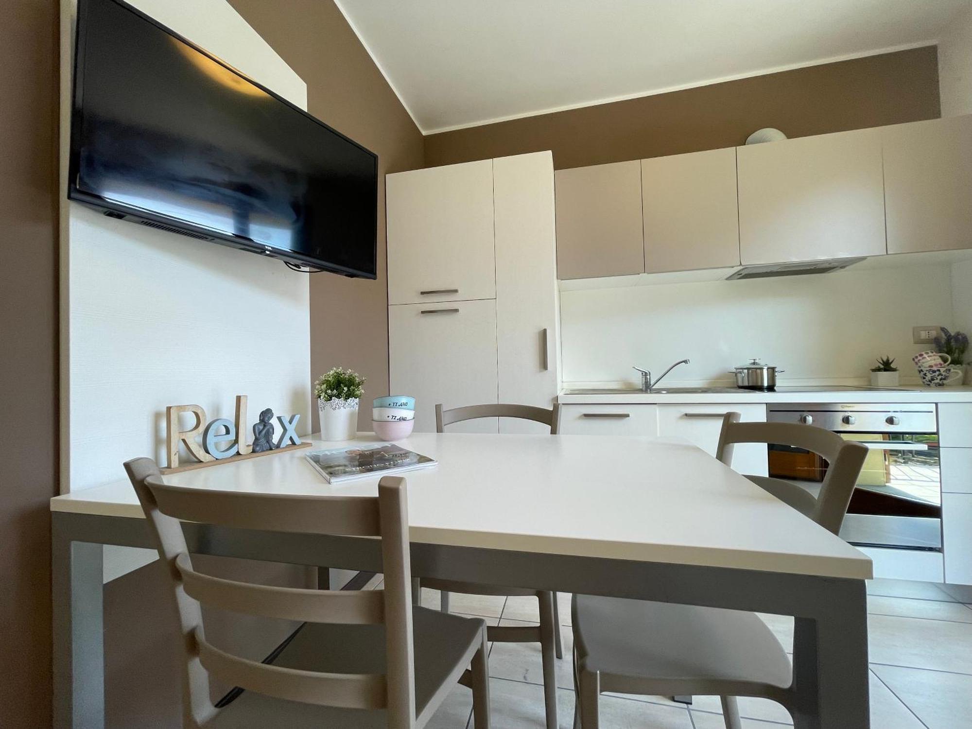 Casa Vacanze Alessandro Spinone Al Lago Екстериор снимка